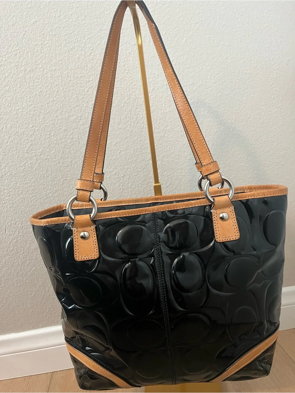 Coach F22322 Black Embossed Patent Signature Tote Bag Leather Trim Hangtag